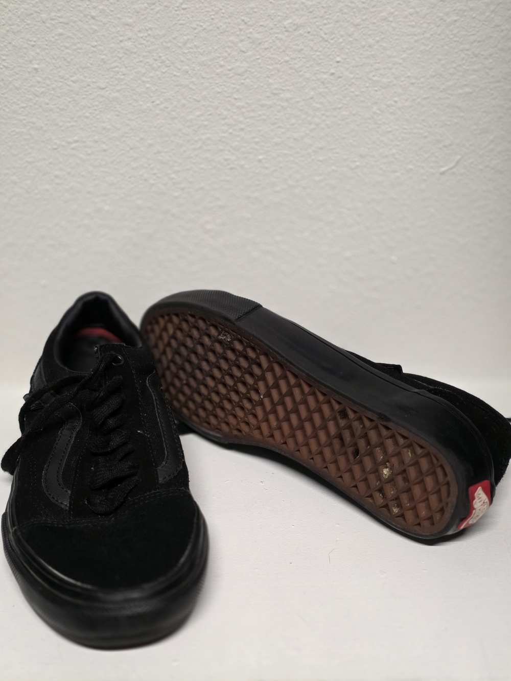 Vans Men's Black Low-Top Suede & Canvas Sneakers - Picture 4 of 4
